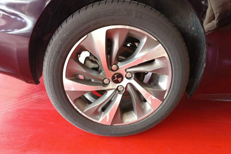 Used DS 5LS 2015 1.6T Elegant Edition THP160 Exterior 8