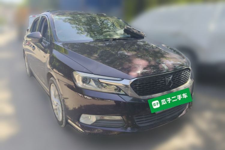 Used DS 5LS 2015 1.6T Comfort Edition THP160 Front Right 45 Deg
