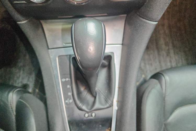 Used DS 5LS 2015 1.6T Elegant Edition THP160 Gear Lever