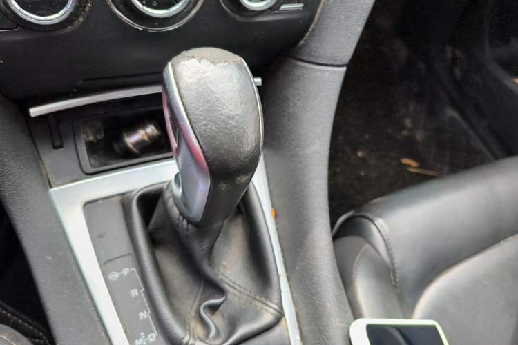Used DS 5LS 2015 1.6T Elegant Edition THP160 Gear Lever