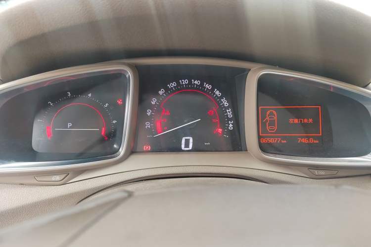 Used DS 5LS 2015 1.6T Comfort Edition THP160 Instrument Cluster