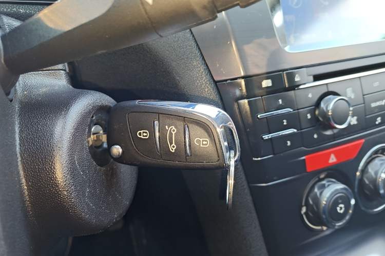 Used DS 5LS 2015 1.6T Comfort Edition THP160 Interior 1