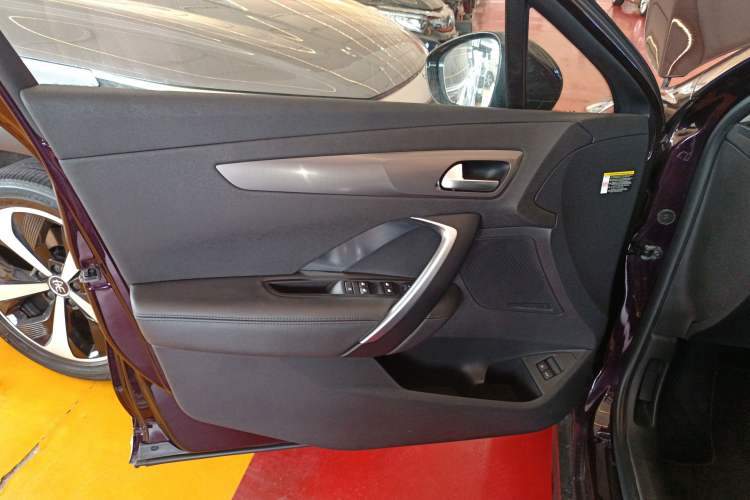 Used DS 5LS 2015 1.6T Elegant Edition THP160 Interior 7