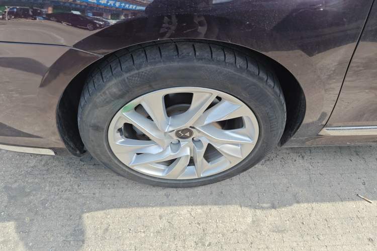Used DS 5LS 2015 1.6T Style Edition THP160 Left Front Wheel Hub