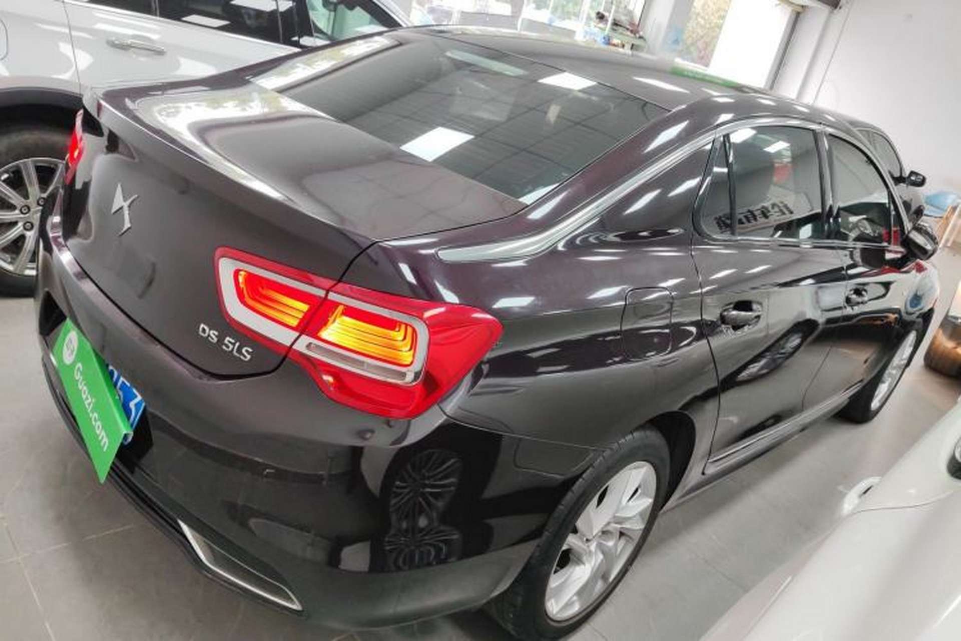 Used DS 5LS 2015 1.6T Base Model THP160 Rear Right 45 Deg
