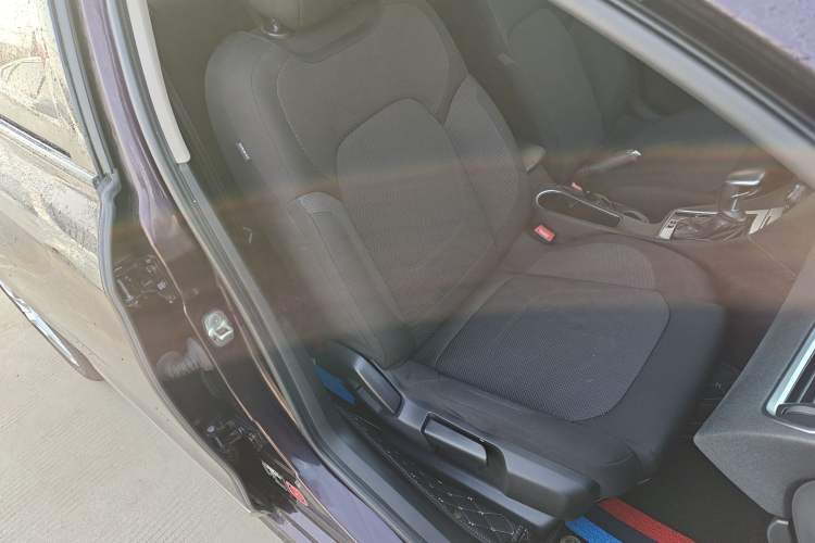 Used DS 5LS 2015 1.6T Comfort Edition THP160 Right Front Seat