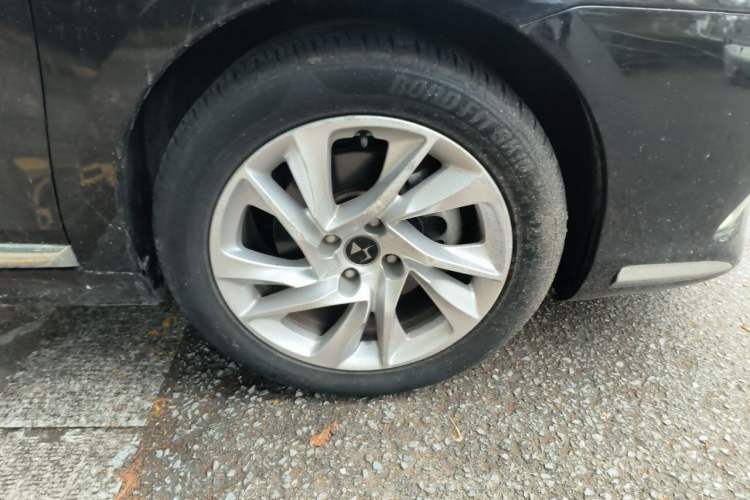 Used DS 5LS 2015 1.6T Style Edition THP160 Right Front Wheel Hub