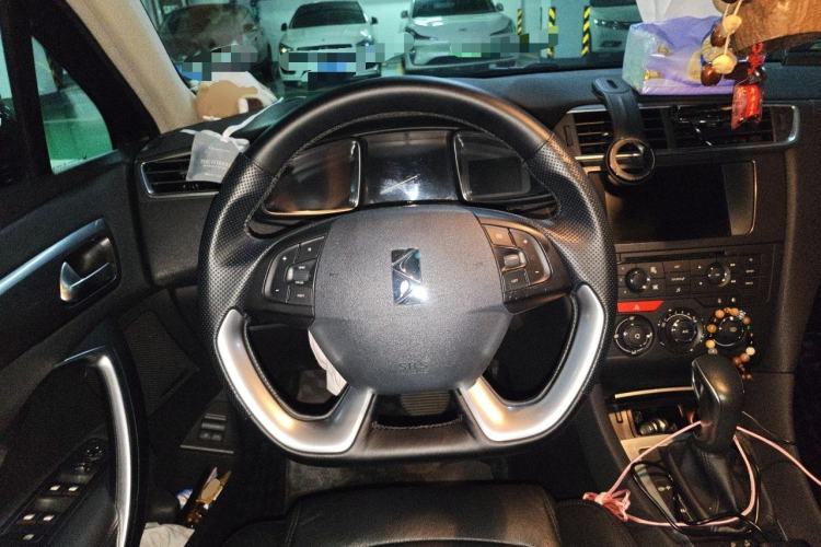 Used DS 5LS 2015 1.6T Style Edition THP160 Steering Wheel