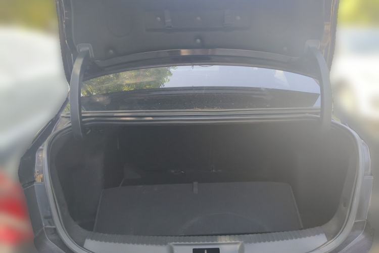 Used DS 5LS 2015 1.6T Comfort Edition THP160 Trunk