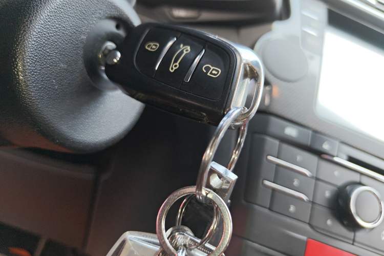 Used DS 5LS 2015 1.6T Comfort Edition THP160 Vehicle Key