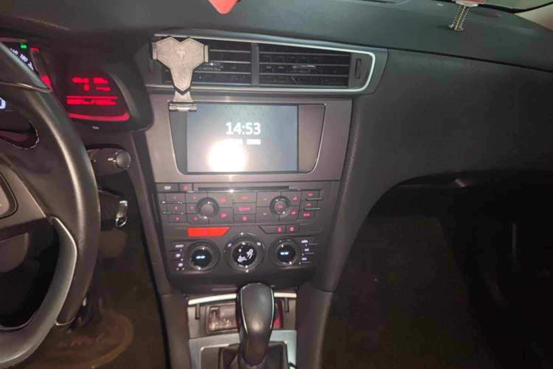 Used DS 5LS 2015 1.6T Elegant Edition THP160 Audio And AC Panel