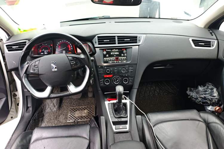 Used DS 5LS 2015 1.6T Elegant Edition THP160 Center Console