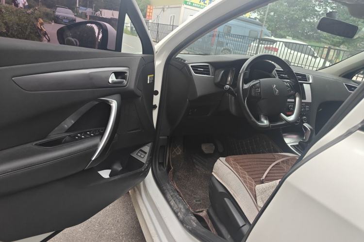 Used DS 5LS 2015 1.6T Comfort Edition THP160 Driver Seat