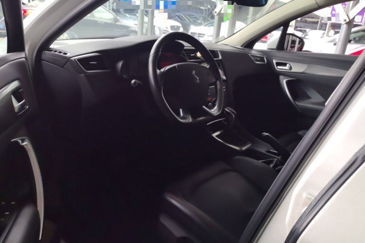 Used DS 5LS 2015 1.6T Comfort Edition THP160 Driver Seat