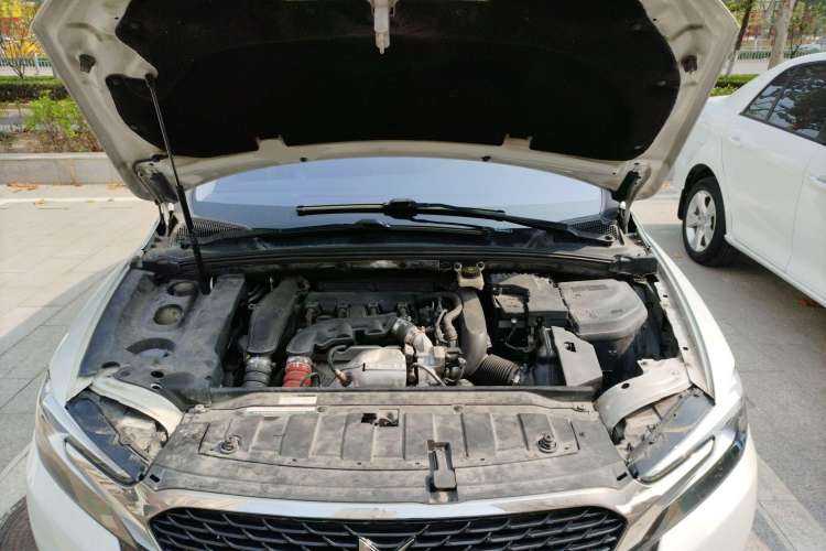 Used DS 5LS 2015 1.6T Elegant Edition THP160 Engine Bay