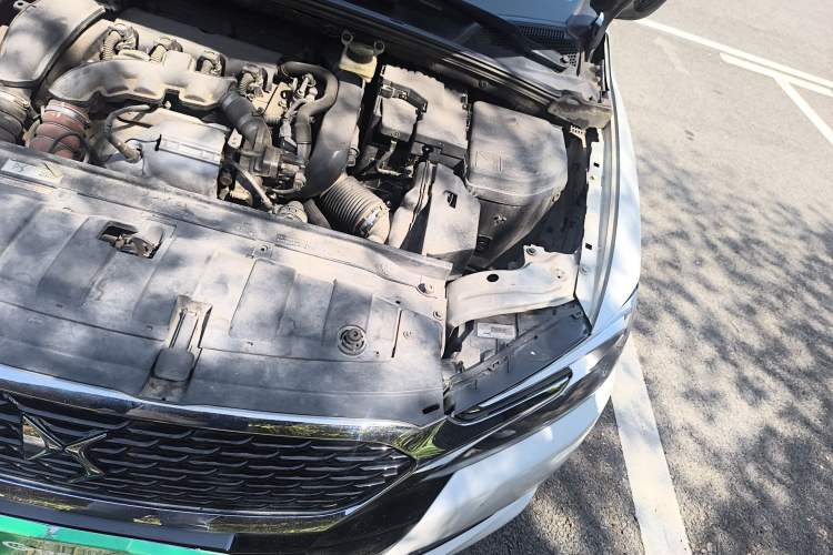 Used DS 5LS 2015 1.6T Elegant Edition THP160 Engine Bay Left