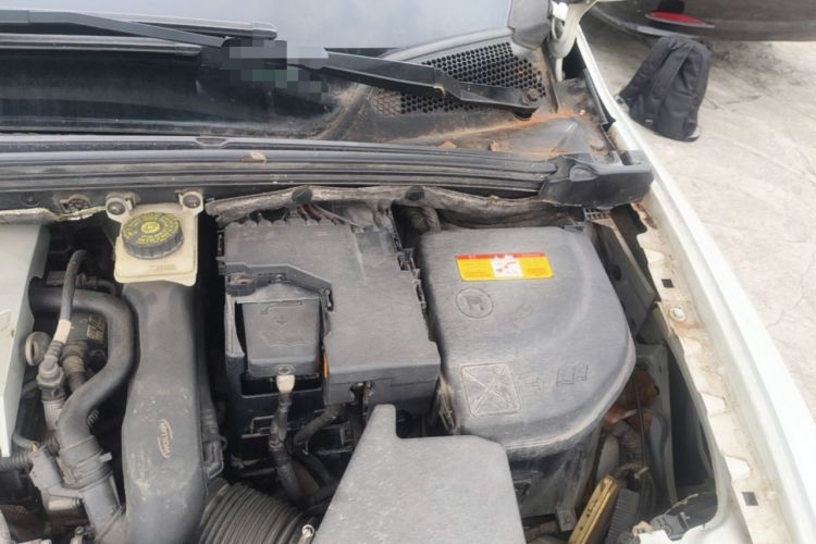 Used DS 5LS 2015 1.6T Comfort Edition THP160 Engine Bay Left