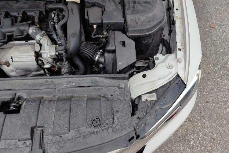 Used DS 5LS 2015 1.6T Elegant Edition THP160 Engine Bay Left