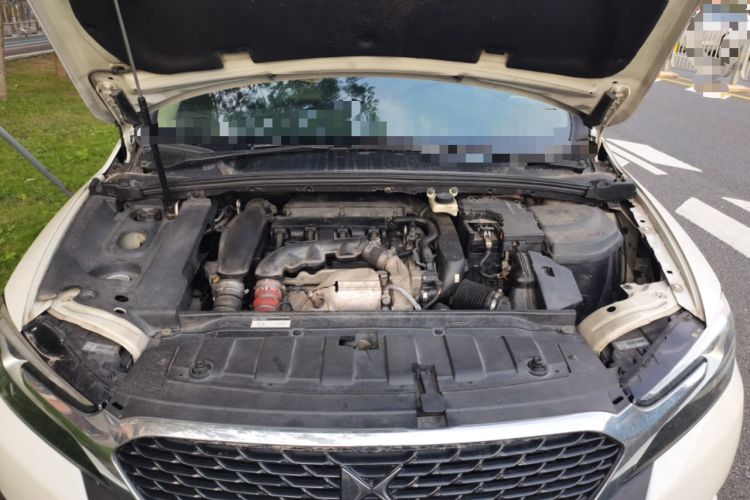 Used DS 5LS 2015 1.6T Elegant Edition THP160 Engine Bay
