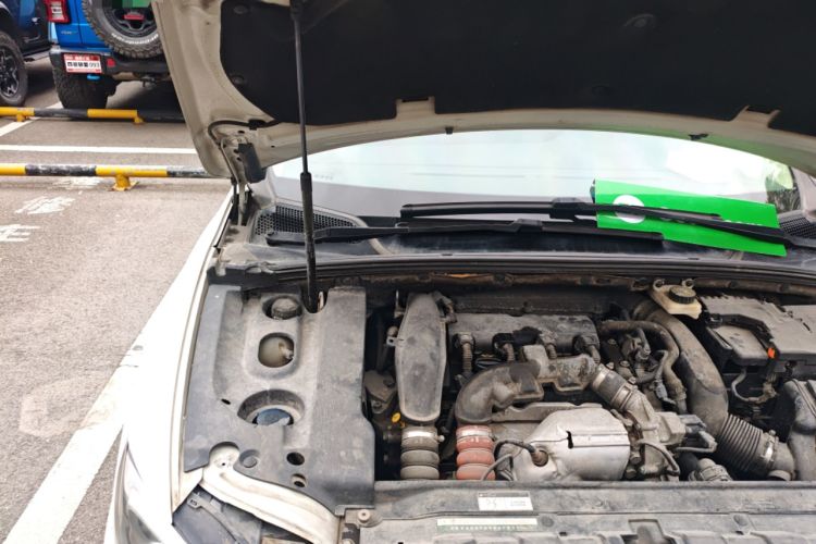 Used DS 5LS 2015 1.6T Elegant Edition THP160 Engine Bay Right