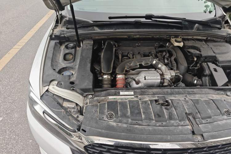 Used DS 5LS 2015 1.6T Comfort Edition THP160 Engine Bay Right