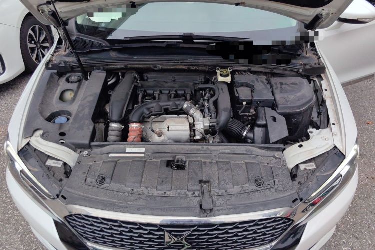 Used DS 5LS 2015 1.6T Elegant Edition THP160 Engine Bay