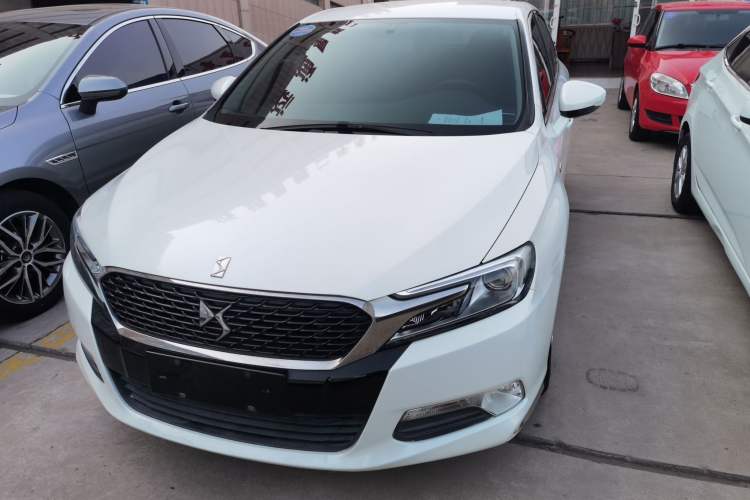 Used DS 5LS 2015 1.6T Comfort Edition THP160 Exterior 1