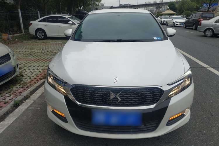 Used DS 5LS 2015 1.6T Comfort Edition THP160 Exterior 1