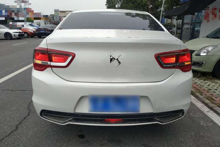 Used DS 5LS 2015 1.6T Comfort Edition THP160 Exterior 4