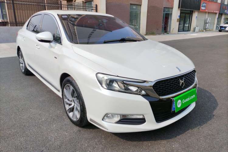 Used DS 5LS 2015 1.6T Elegant Edition THP160 Front Right 45 Deg