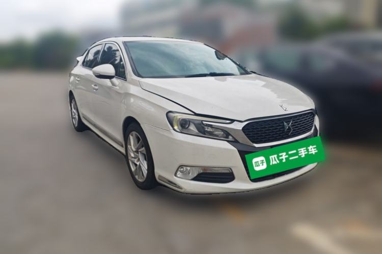 Used DS 5LS 2015 1.6T Style Edition THP160 Front Right 45 Deg
