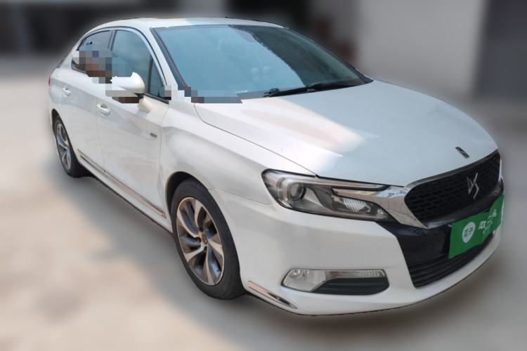 Used DS 5LS 2015 1.6T Elegant Edition THP160 Front Right 45 Deg
