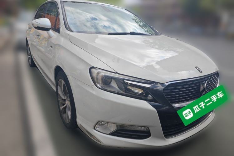 Used DS 5LS 2015 1.6T Luxury Edition THP160 Front Right 45 Deg