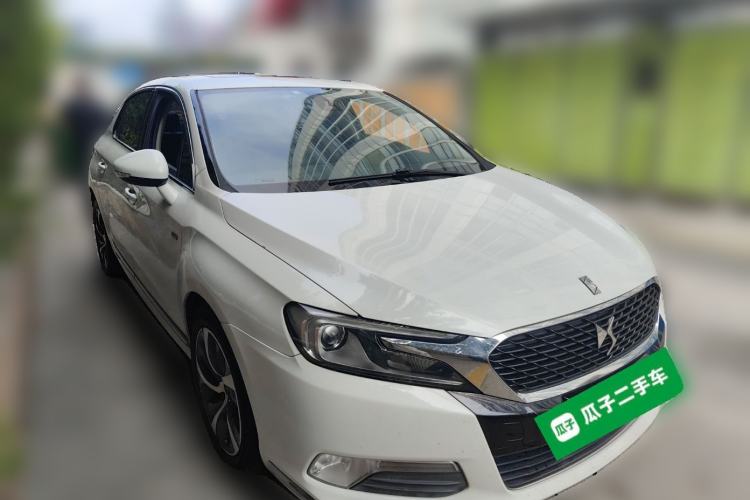 Used DS 5LS 2015 1.6T Elegant Edition THP160 Front Right 45 Deg