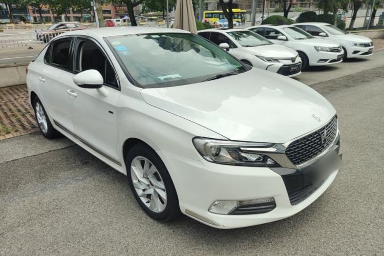 Used DS 5LS 2015 1.6T Comfort Edition THP160 Front Right 45 Deg