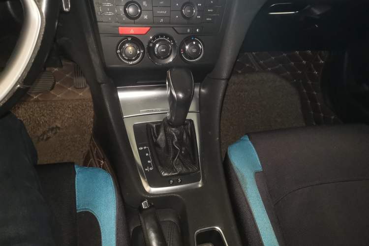 Used DS 5LS 2015 1.6T Style Edition THP160 Gear Lever
