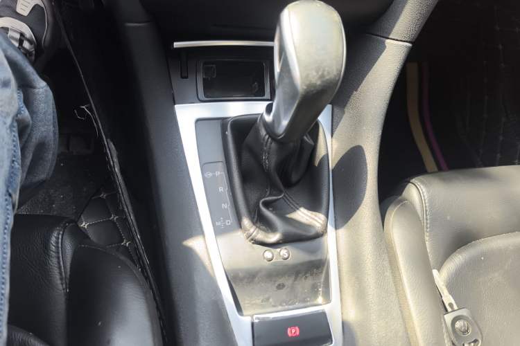 Used DS 5LS 2015 1.6T Elegant Edition THP160 Gear Lever