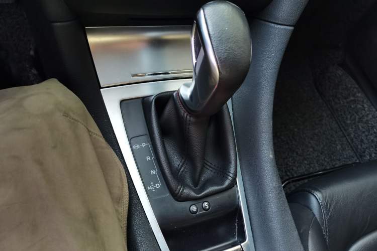 Used DS 5LS 2015 1.6T Elegant Edition THP160 Gear Lever