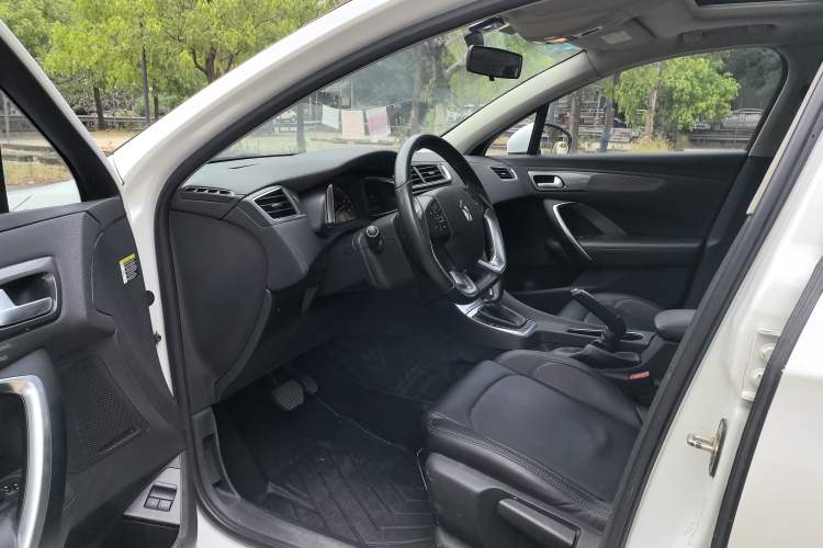 Used DS 5LS 2015 1.6T Style Edition THP160 Interior 1