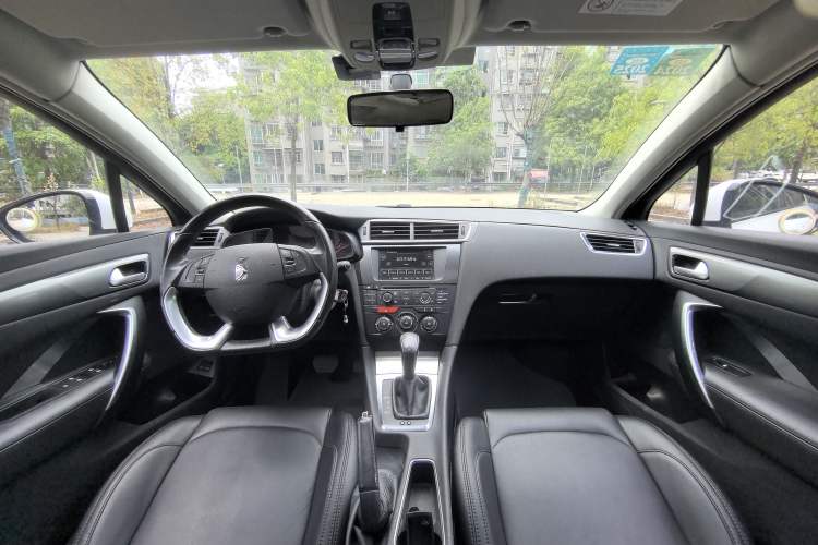 Used DS 5LS 2015 1.6T Style Edition THP160 Interior 5