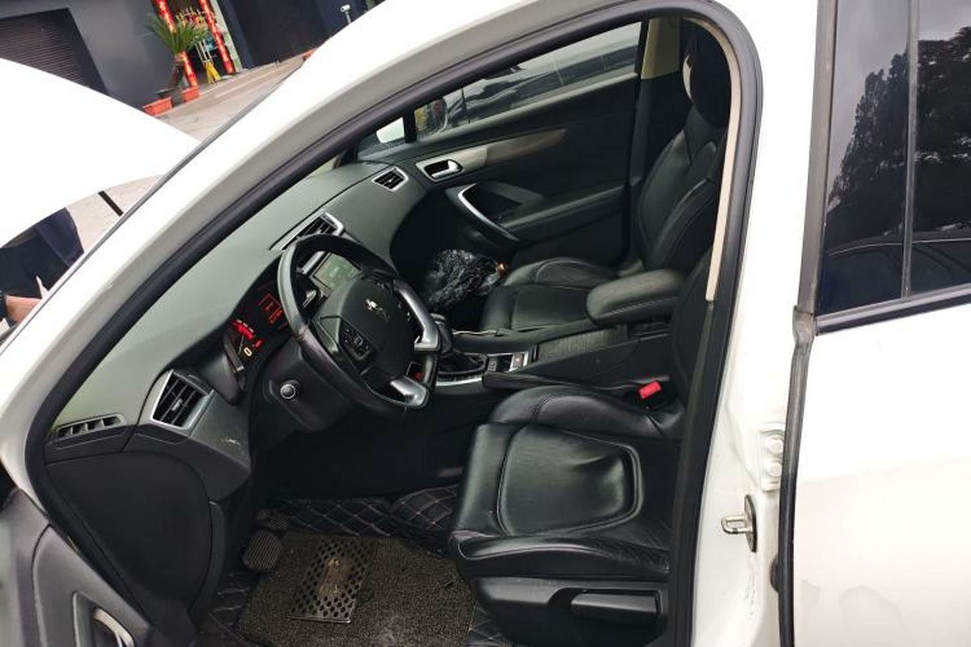 Used DS 5LS 2015 1.6T Elegant Edition THP160 Left Front Seat