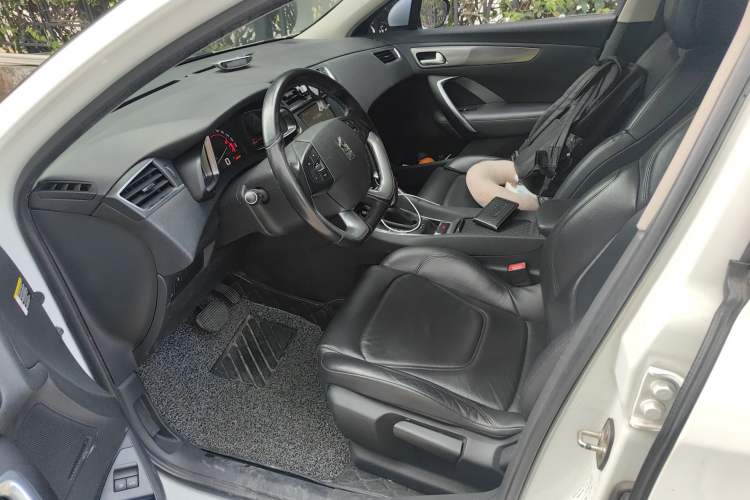 Used DS 5LS 2015 1.6T Elegant Edition THP160 Left Front Seat