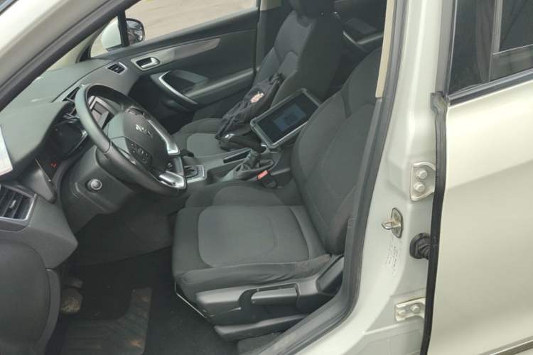 Used DS 5LS 2015 1.6T Comfort Edition THP160 Left Front Seat