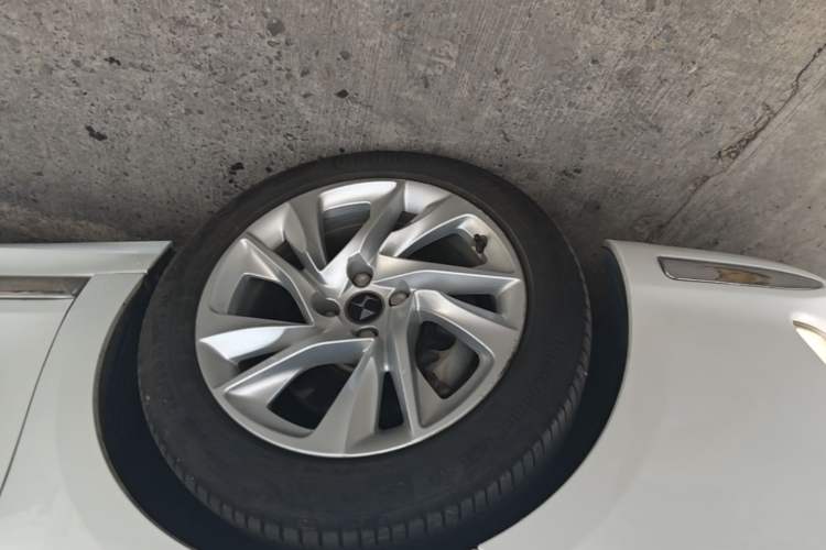 Used DS 5LS 2015 1.6T Style Edition THP160 Left Front Wheel Hub