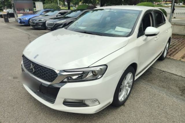 Used DS 5LS 2015 1.6T Comfort Edition THP160