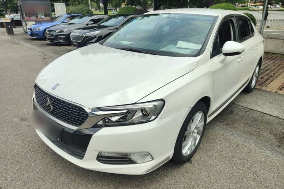DS 5LS 2015
