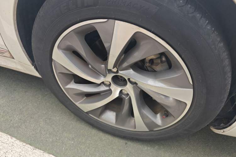 Used DS 5LS 2015 1.6T Luxury Edition THP160 Right Front Wheel Hub