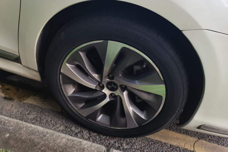 Used DS 5LS 2015 1.6T Elegant Edition THP160 Right Front Wheel Hub