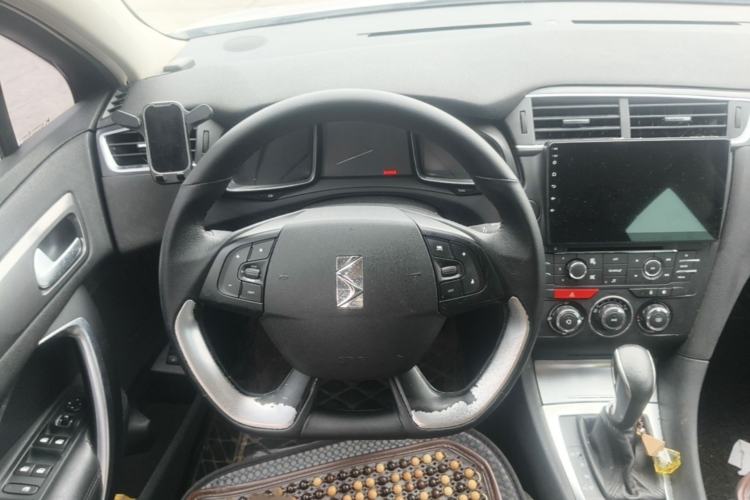 Used DS 5LS 2015 1.6T Comfort Edition THP160 Steering Wheel