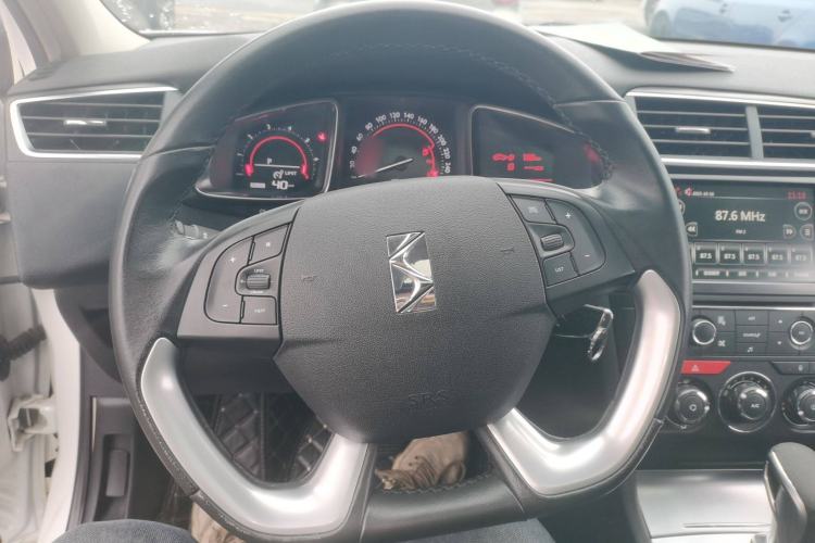 Used DS 5LS 2015 1.6T Style Edition THP160 Steering Wheel